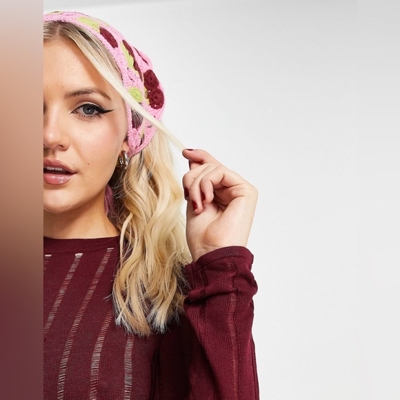 Urban Outfitters Cherry Knit Headscarf - Picture 9 of 12